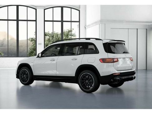 New 2026 Mercedes-Benz GLB 35 AMG 4MATIC image 31