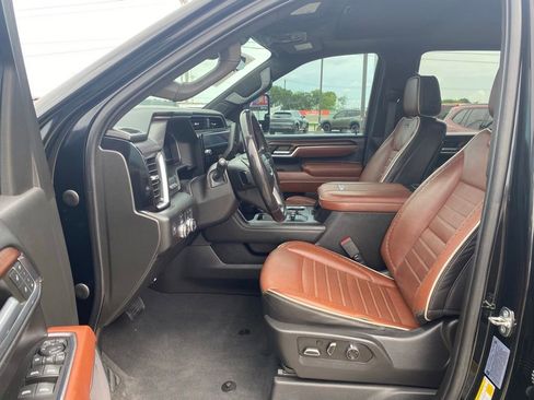 Used 2024 GMC Sierra 2500 Denali Ultimate AWD/4WD image 10