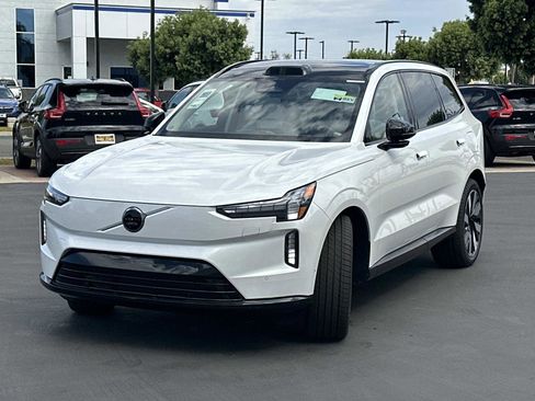 New 2025 Volvo EX90 Ultra w/ Protection Package Premier image 6