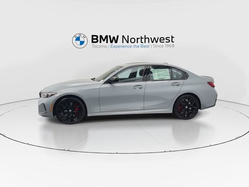 New 2026 BMW 330i xDrive Sedan w/ M Sport Package AWD/4WD image 10