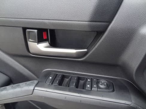 Used 2025 Toyota Tacoma TRD Sport AWD/4WD image 14