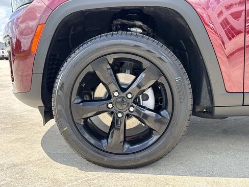 New 2026 Jeep Grand Cherokee Limited w/ Limited Altitude Package RWD image 5