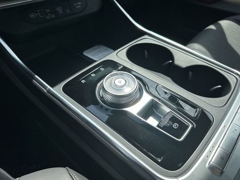 New 2026 Kia Carnival EX FWD image 20