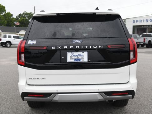 New 2026 Ford Expedition Platinum w/ Driver's Package AWD/4WD image 7
