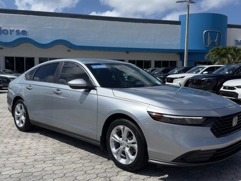 Used 2025 Honda Accord LX image 14