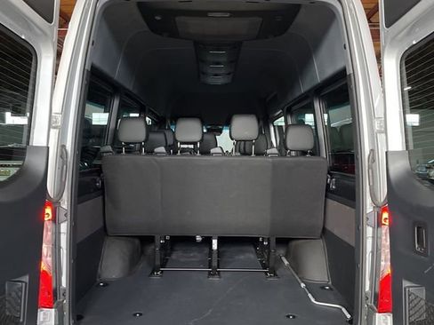 Used 2024 Mercedes-Benz Sprinter 2500 image 14