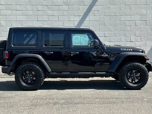 Used 2026 Jeep Wrangler Unlimited Sport AWD/4WD image 3