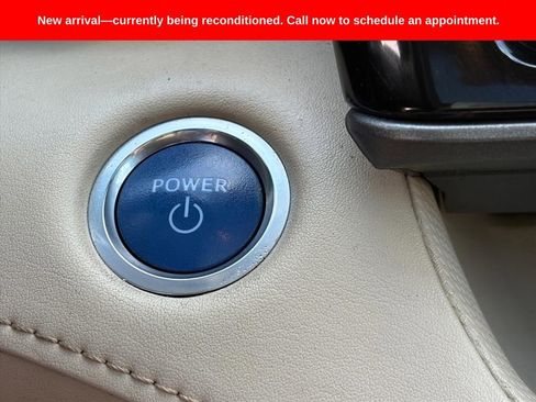 Used 2021 Toyota Highlander XLE image 14