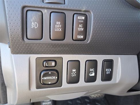 Used 2013 Toyota Tacoma 4x4 Double Cab w/ TRD Off-Road Pkg image 28