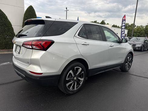 Used 2022 Chevrolet Equinox LT FWD image 12