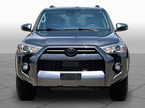 Used 2023 Toyota 4Runner SR5 Premium w/ Moonroof Package RWD image 4