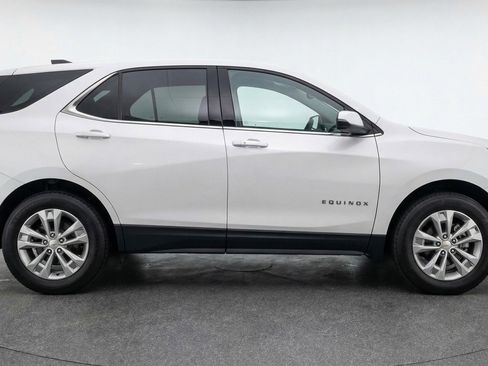 Used 2025 Chevrolet Equinox LT FWD image 11