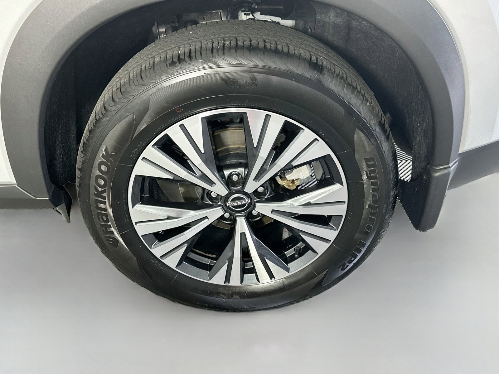 Used 2023 Nissan Rogue SV w/ SV Premium B Package AWD/4WD image 30