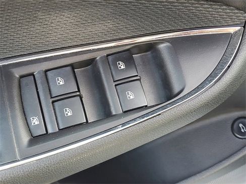 Certified 2017 Chevrolet Cruze LT w/ Convenience Package image 15