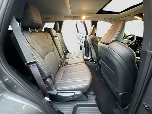 Used 2026 INFINITI QX60 Luxe w/ Cargo Package image 31