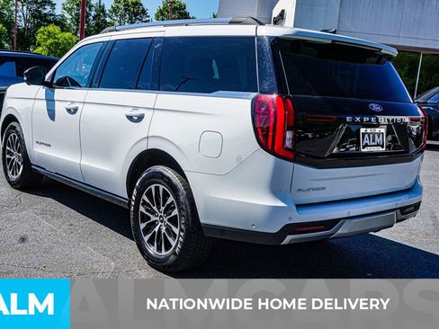 Used 2025 Ford Expedition Platinum AWD/4WD image 5