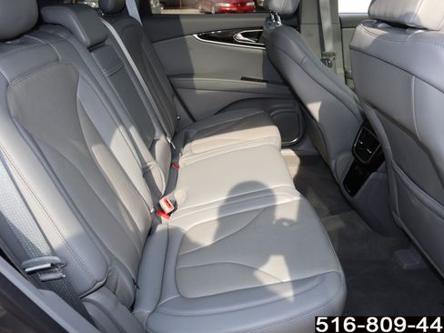 Used 2022 Lincoln Nautilus Reserve image 30