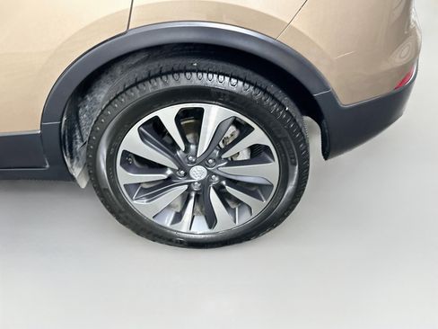 Used 2019 Buick Encore Essence FWD image 11