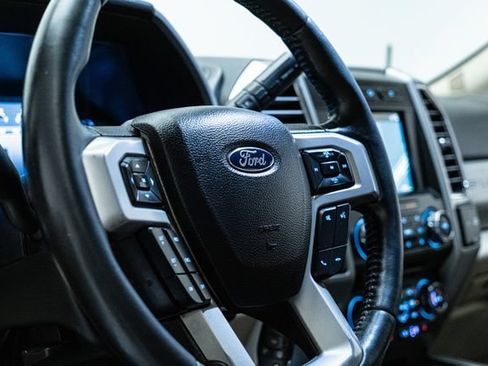 Used 2017 Ford F350 Lariat w/ Lariat Value Package AWD/4WD image 24