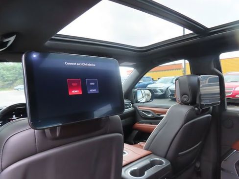 Certified 2024 GMC Yukon Denali Ultimate image 45