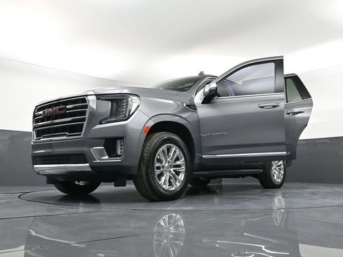 Used 2021 GMC Yukon SLT w/ SLT Premium Package image 43