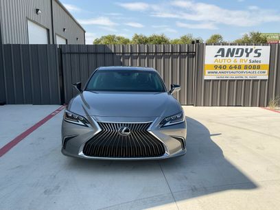 Used 2019 Lexus ES 350 w/ Accessory Package 2