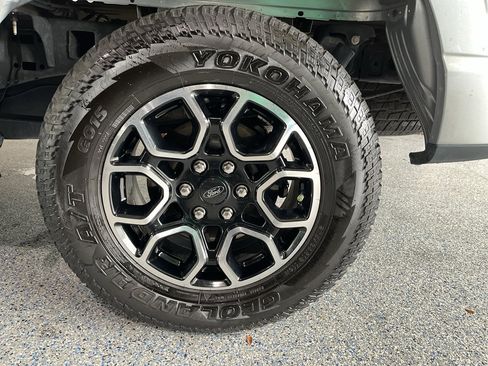 Used 2022 Ford F150 Lariat w/ Equipment Group 502A High AWD/4WD image 32