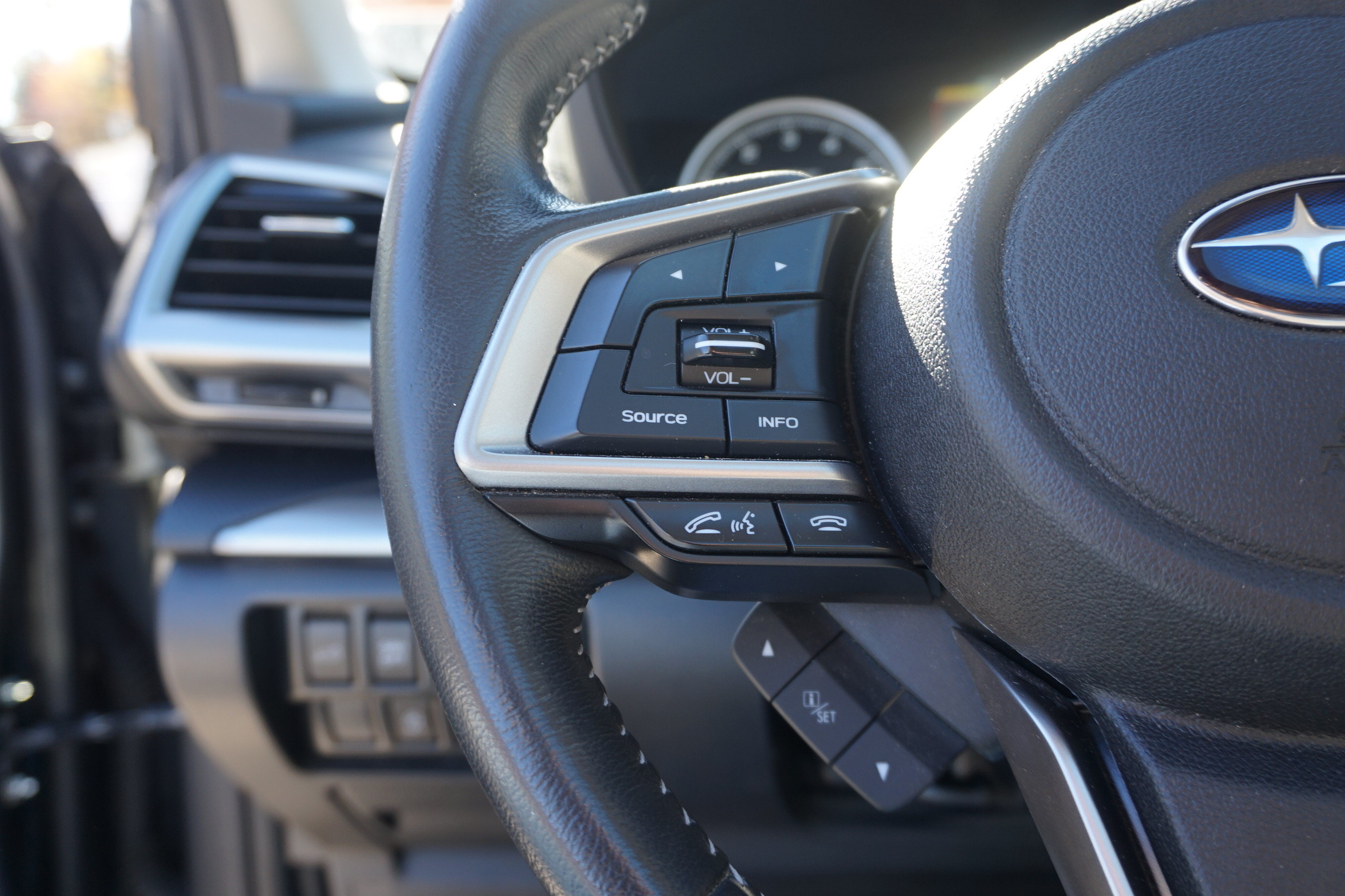 Used 2023 Subaru Forester Premium AWD/4WD image 18