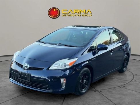 Used 2015 Toyota Prius Three image 1