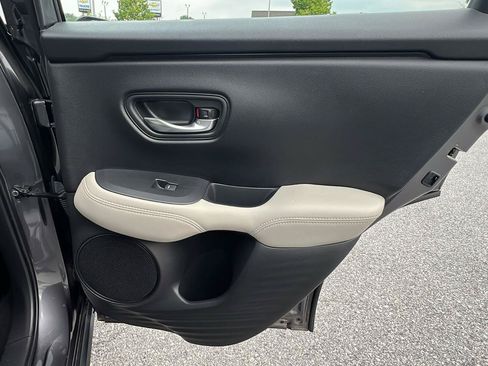 Used 2024 Honda HR-V LX image 14