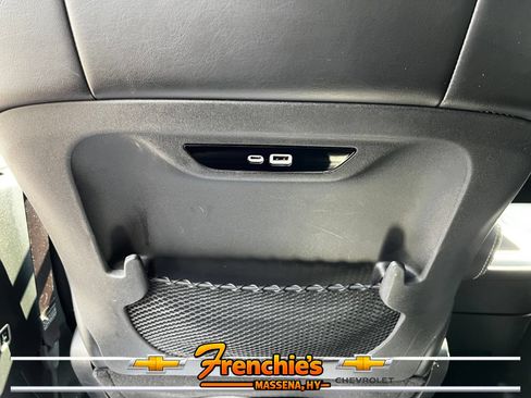 Used 2025 Chrysler Pacifica Select FWD image 12