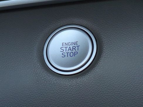 Used 2023 Hyundai Elantra Blue FWD image 20