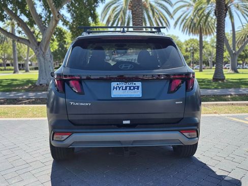 Certified 2025 Hyundai Tucson SEL AWD/4WD image 6