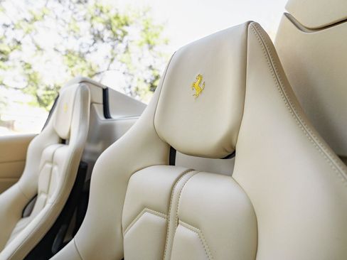Used 2016 Ferrari 488 Spider RWD image 42