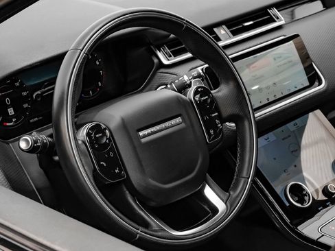 Used 2019 Land Rover Range Rover Velar R-Dynamic SE AWD/4WD image 16