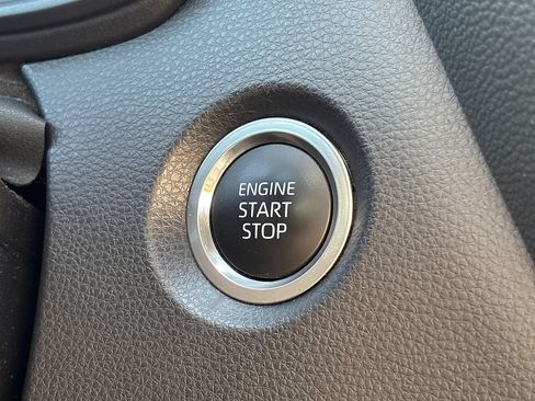 Used 2025 Toyota Corolla SE FWD image 13