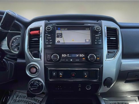 Used 2017 Nissan Titan PRO-4X image 14