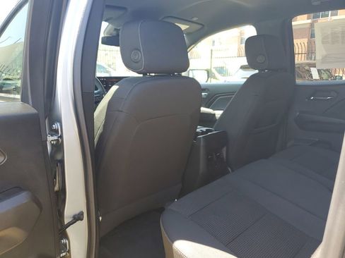 Used 2023 Chevrolet Colorado LT image 14