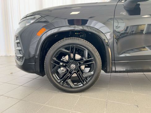 New 2026 Volkswagen Tiguan SE R-Line image 12