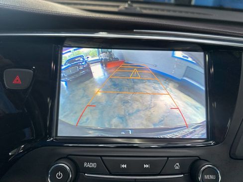 Used 2017 Buick Envision Essence image 30