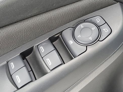 Certified 2025 Buick Envista Avenir image 27