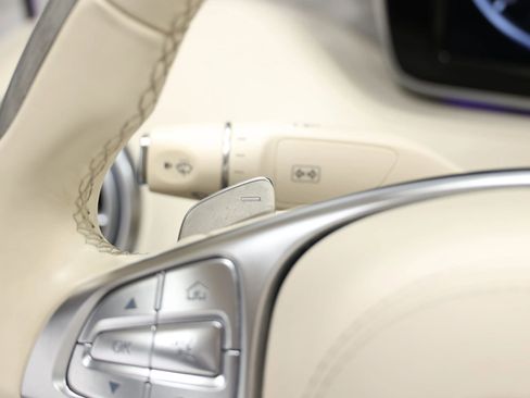 Used 2017 Mercedes-Benz S 550 Cabriolet image 23