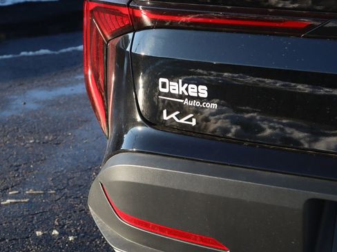 New 2025 Kia K4 LXS image 7