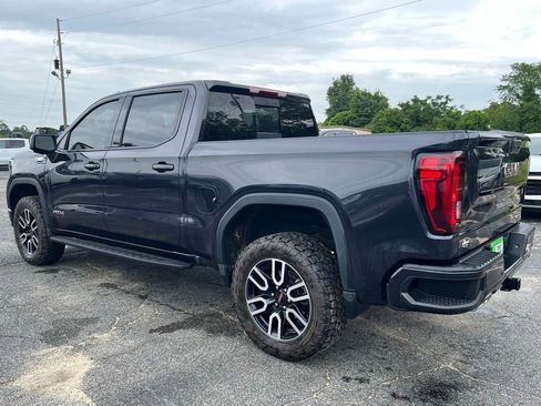 Used 2025 GMC Sierra 1500 AT4 w/ AT4 Premium Package AWD/4WD image 8