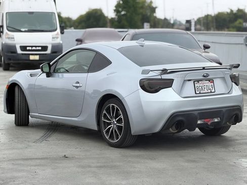 Used 2018 Subaru BRZ Limited w/ Popular Package #2 RWD image 3