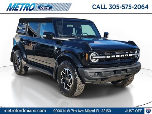 Used 2021 Ford Bronco Outer Banks image 1