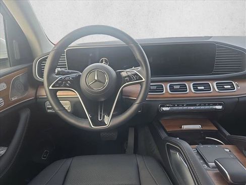 Certified 2025 Mercedes-Benz GLE 350 4MATIC image 17