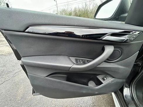 Used 2018 BMW X1 xDrive28i image 12
