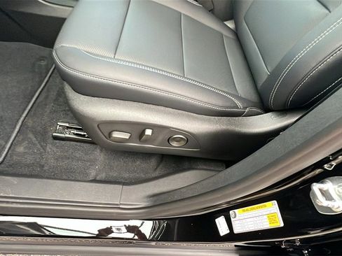 New 2026 Chevrolet Traverse LT image 14