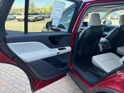 New 2026 Lincoln Aviator AWD image 14